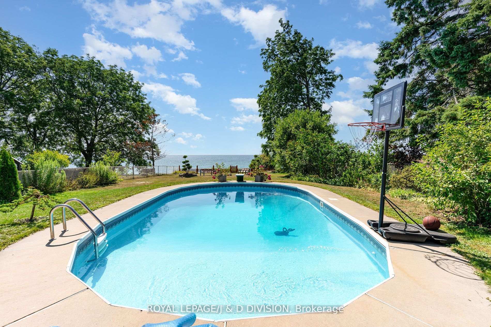 Photo 21 of 695 Stone Street, Oshawa, Lakeview — HOMEH