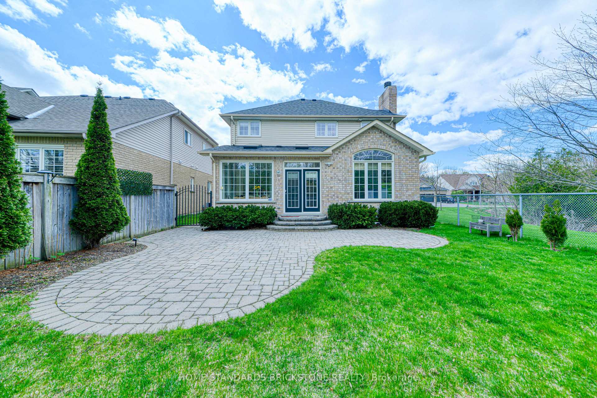 Photo 5 of 2135 Avalon Court, Oshawa, Kedron — HOMEH