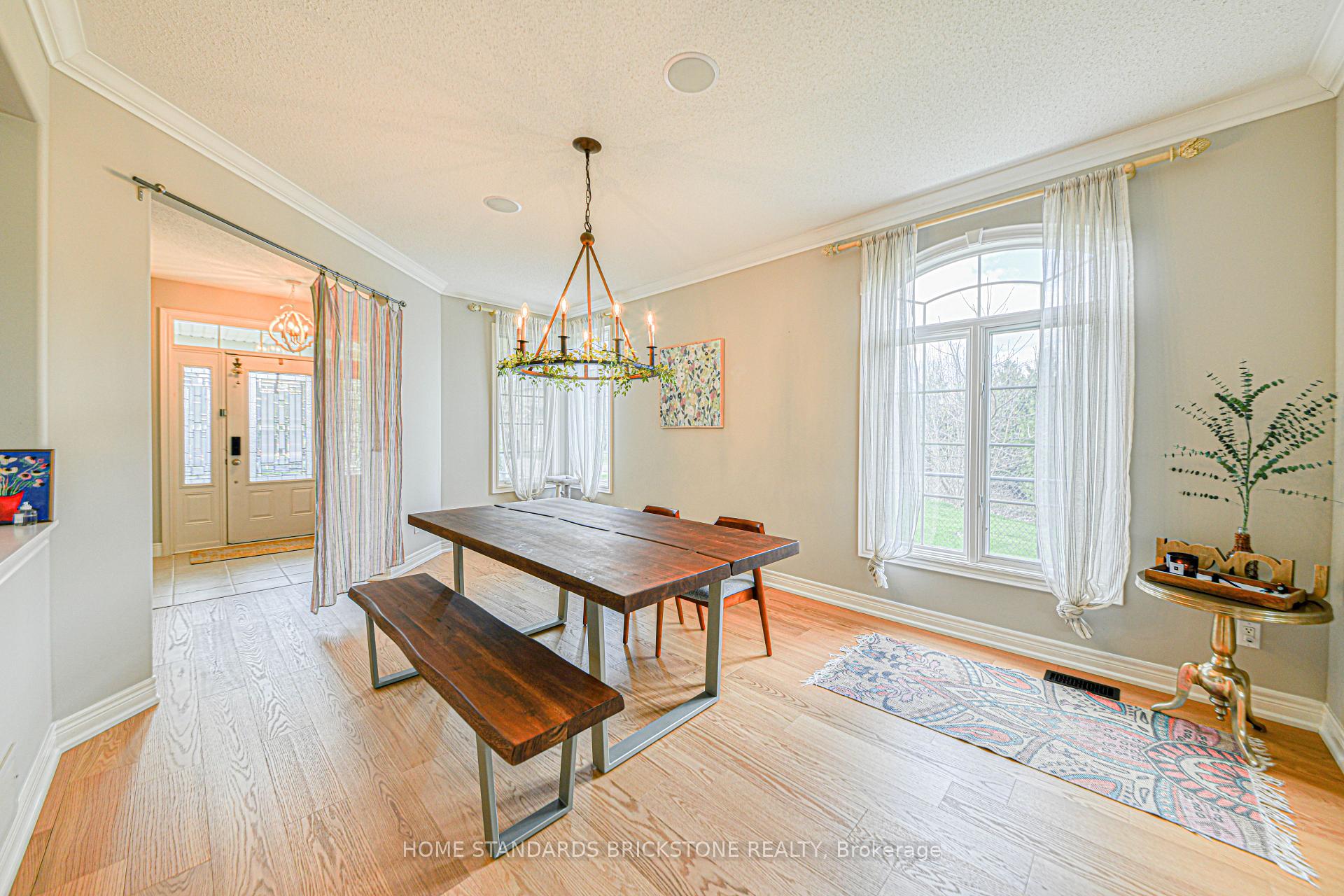 Photo 8 of 2135 Avalon Court, Oshawa, Kedron — HOMEH