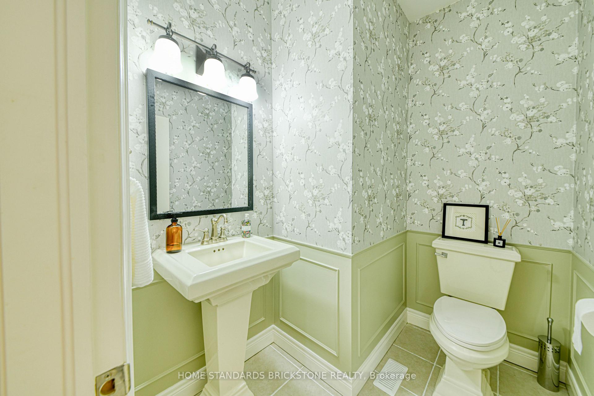 Photo 17 of 2135 Avalon Court, Oshawa, Kedron — HOMEH