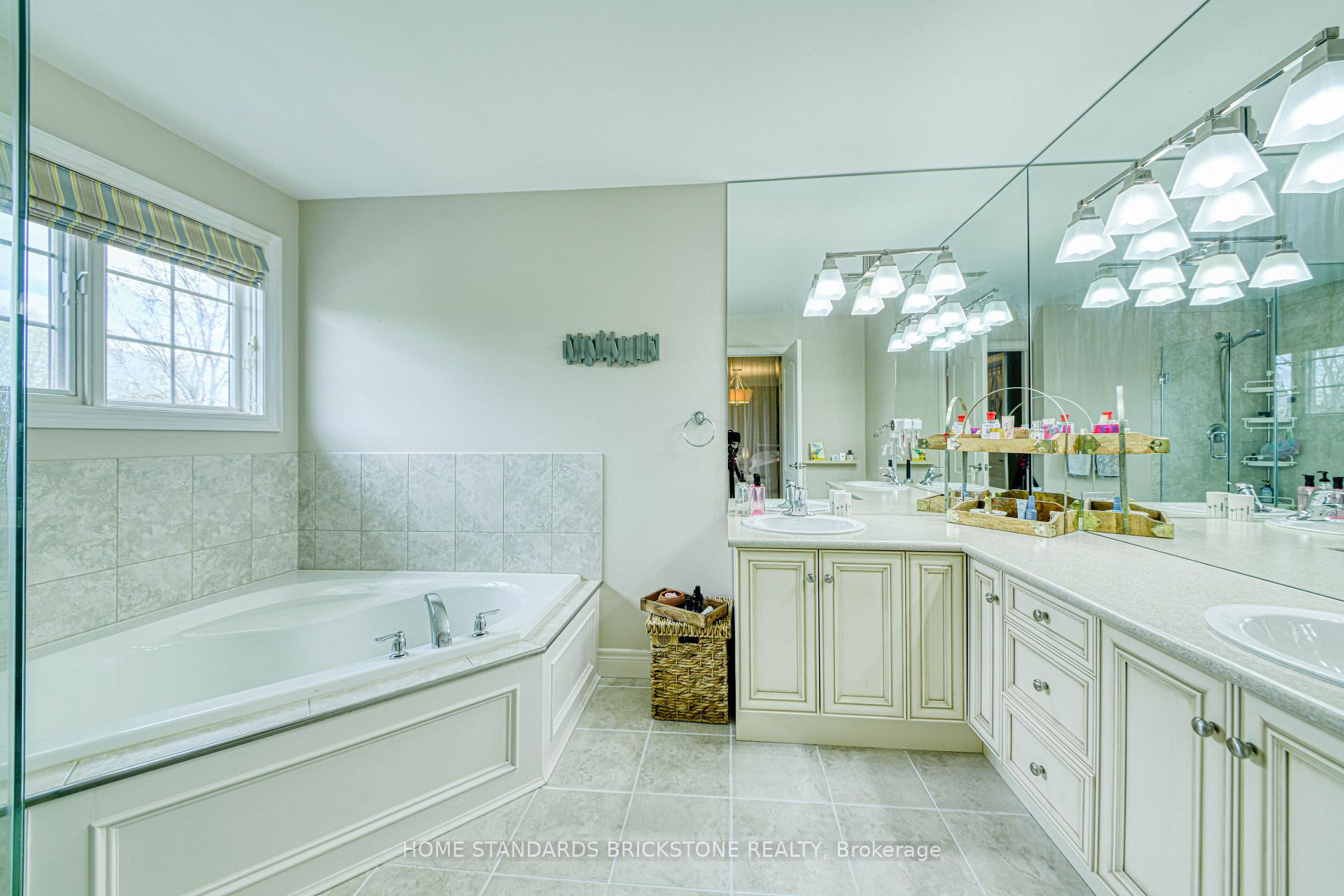 Photo 23 of 2135 Avalon Court, Oshawa, Kedron — HOMEH