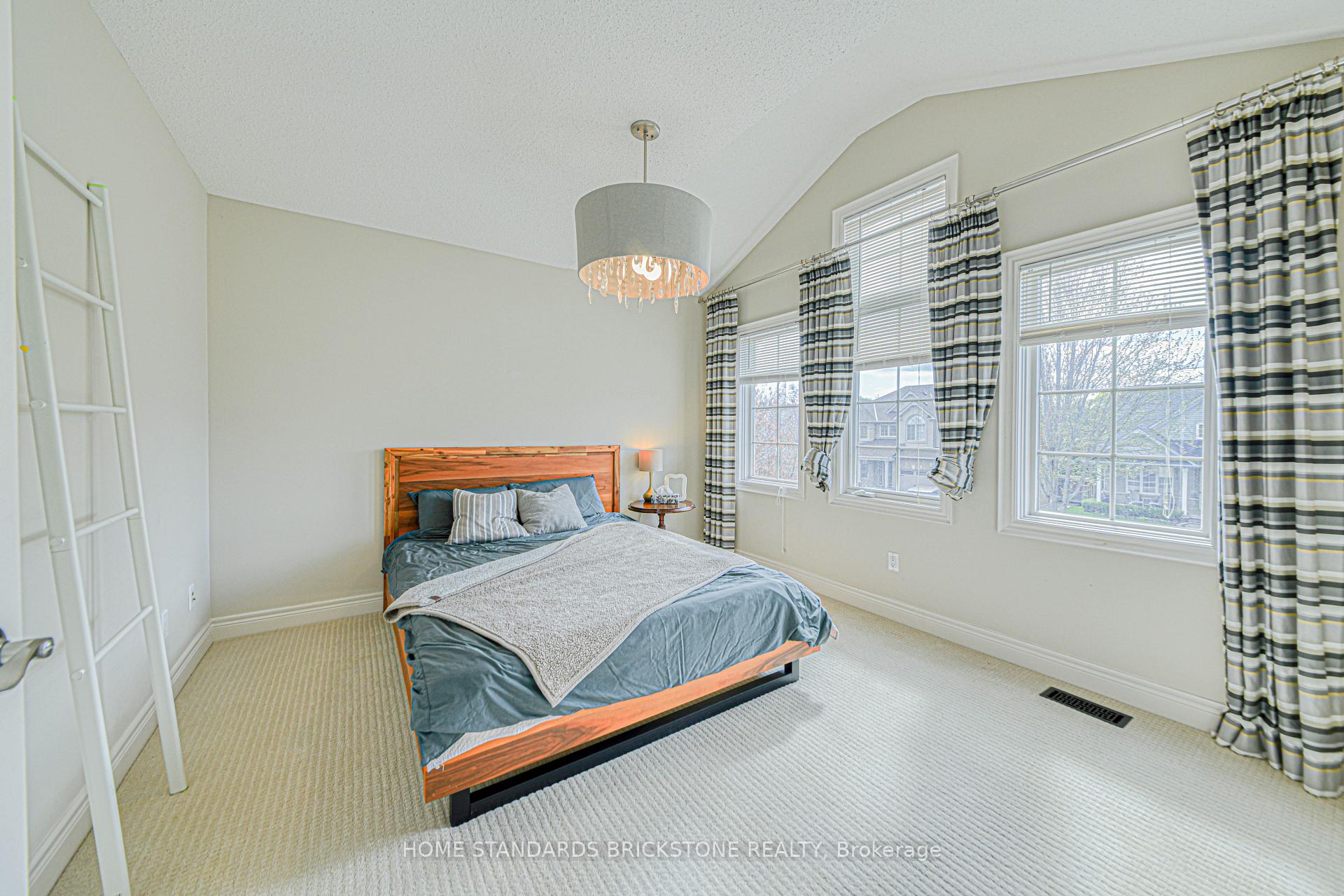 Photo 27 of 2135 Avalon Court, Oshawa, Kedron — HOMEH