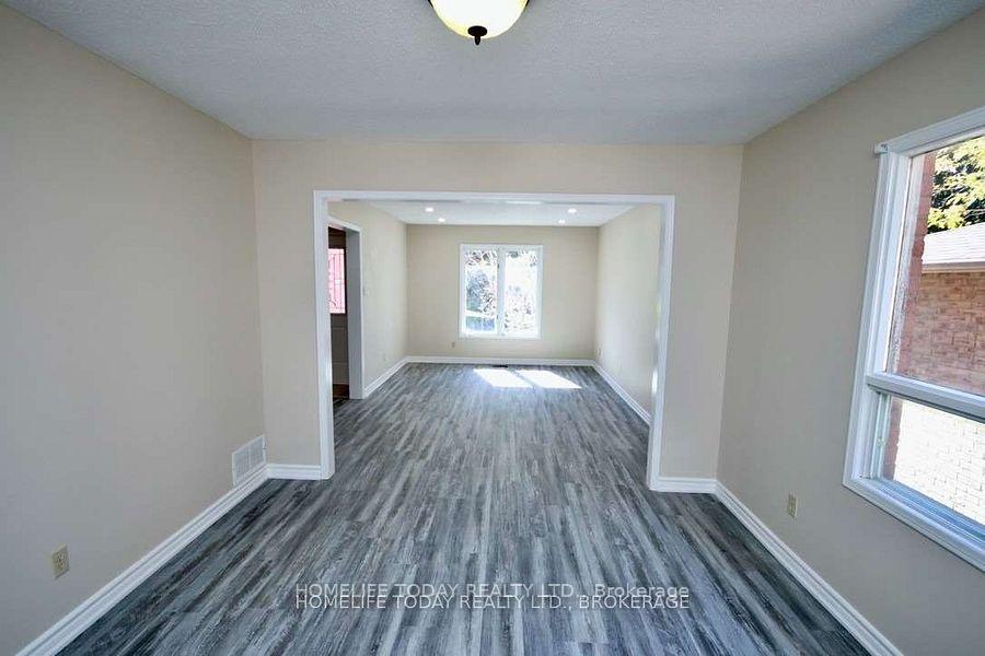 Photo 12 of 2390 Wildwood Crescent, Pickering, Brock Ridge — HOMEH