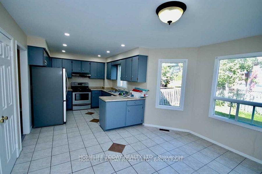 Photo 16 of 2390 Wildwood Crescent, Pickering, Brock Ridge — HOMEH