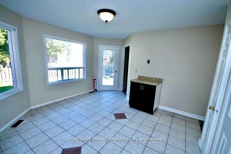 Photo 18 of 2390 Wildwood Crescent, Pickering, Brock Ridge — HOMEH