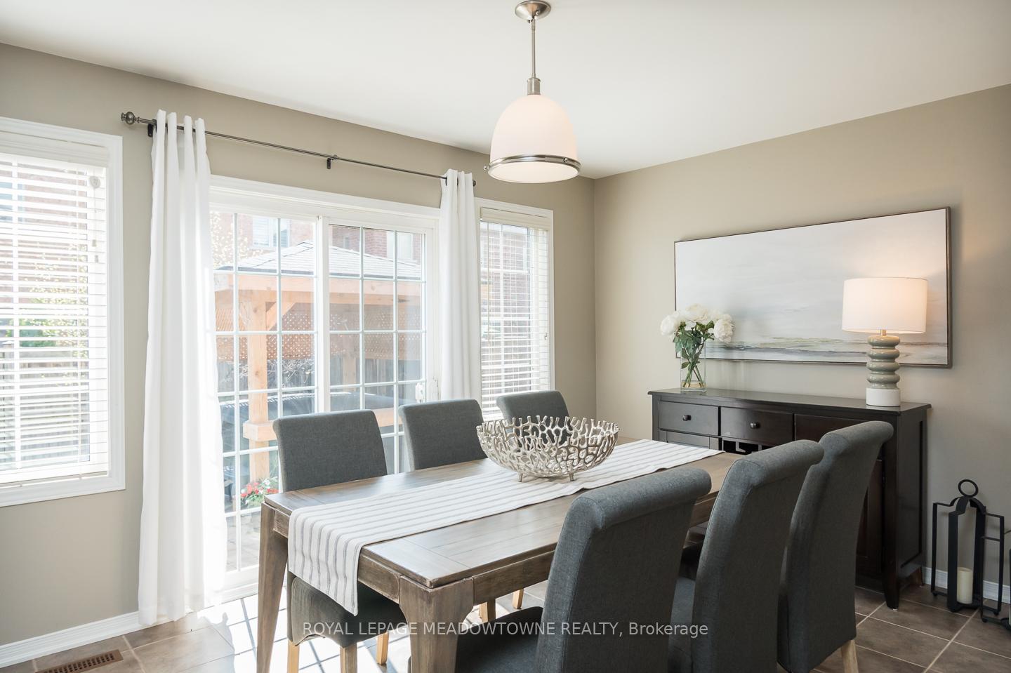 Photo 10 of 292 Giddings Crescent, Milton, Scott — HOMEH