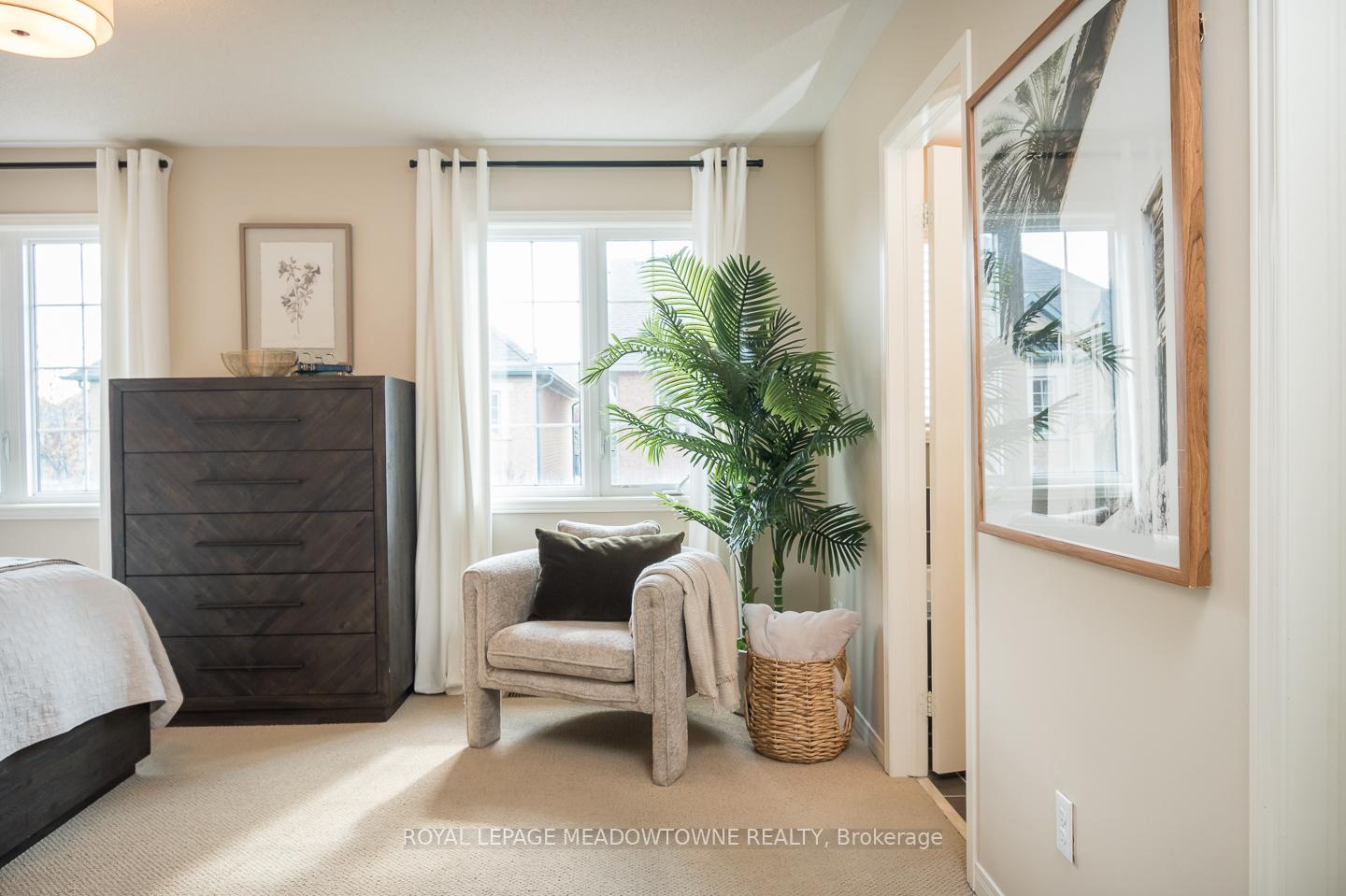 Photo 16 of 292 Giddings Crescent, Milton, Scott — HOMEH