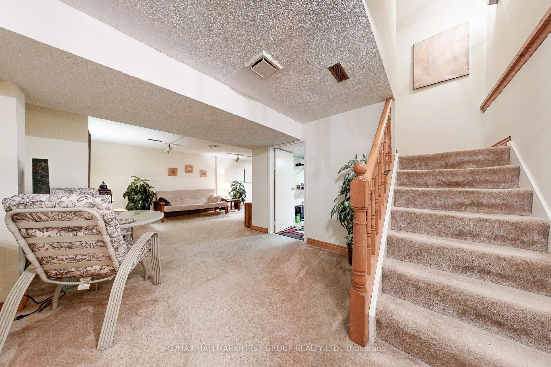 Photo 24 of 512 Creekview Circle, Pickering, West Shore — HOMEH