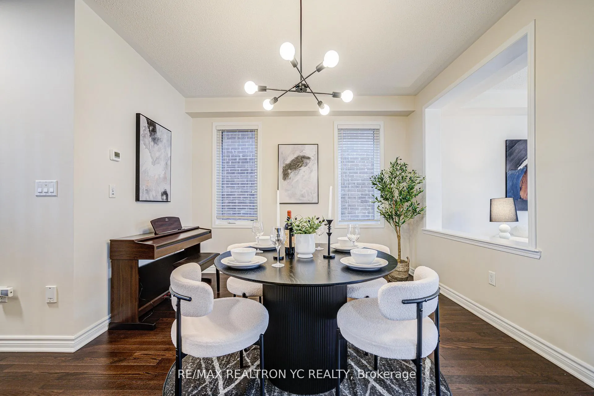 Photo 5 of 1014 Biason Circle, Milton, Willmott — HOMEH