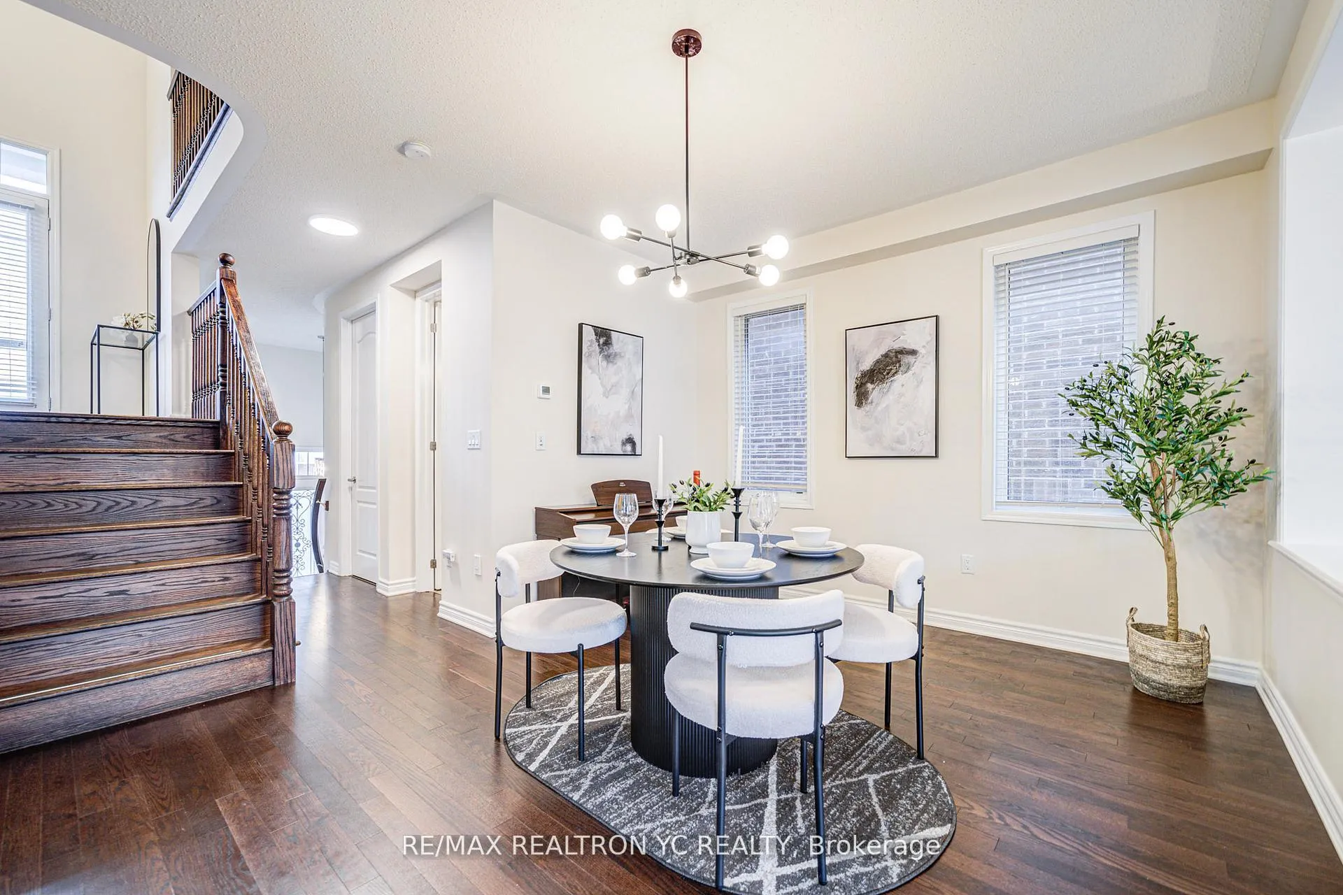 Photo 6 of 1014 Biason Circle, Milton, Willmott — HOMEH