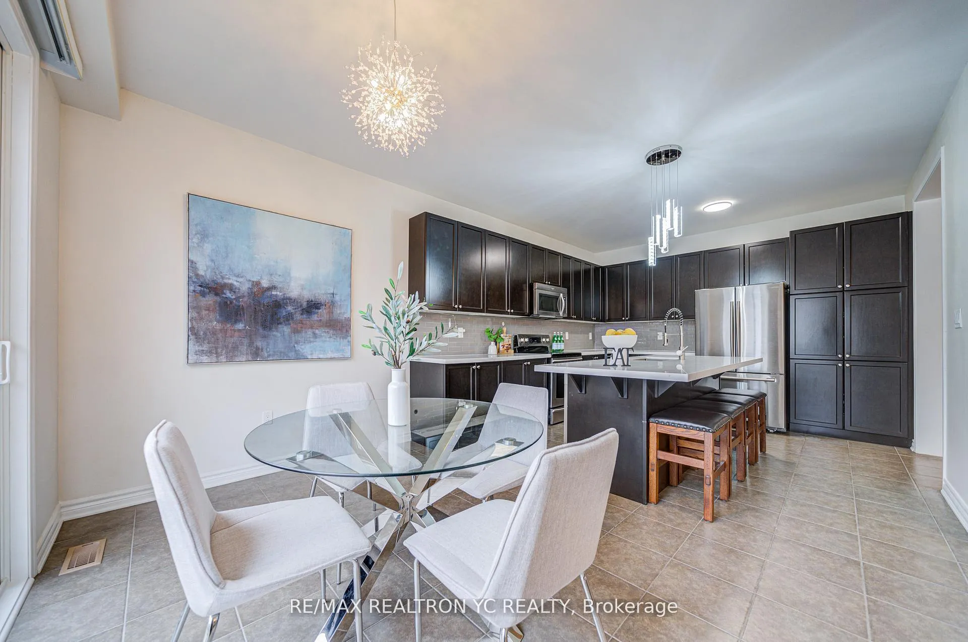 Photo 10 of 1014 Biason Circle, Milton, Willmott — HOMEH
