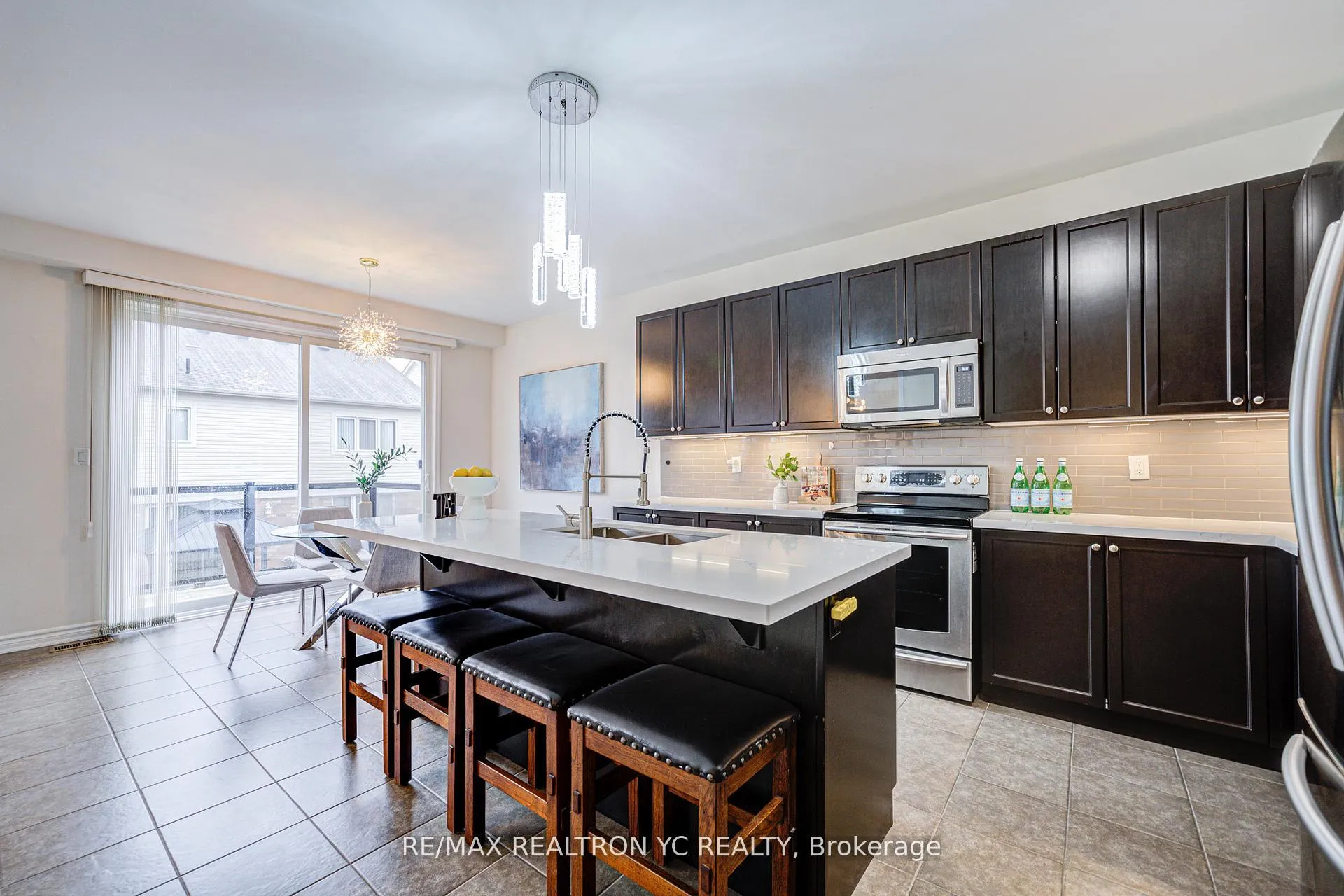 Photo 14 of 1014 Biason Circle, Milton, Willmott — HOMEH