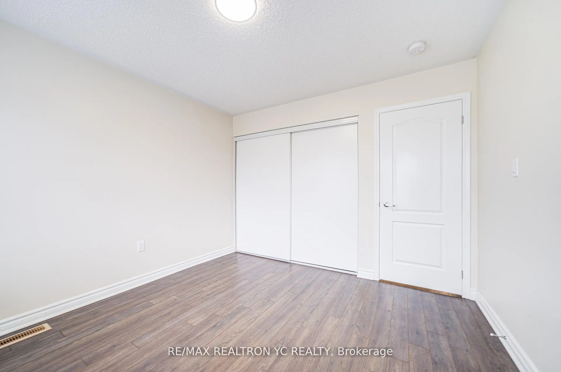 Photo 34 of 1014 Biason Circle, Milton, Willmott — HOMEH