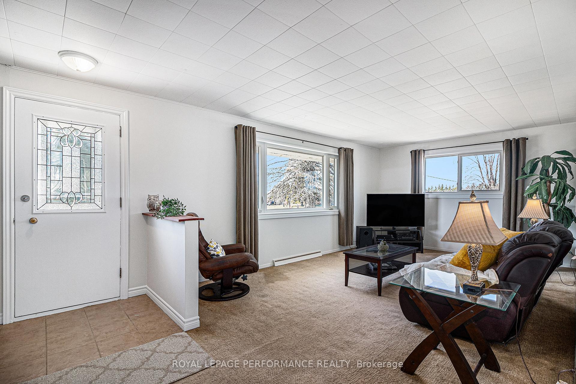 Photo 2 of 3551 Lafleur Road, Ottawa, Sarsfield/Bearbrook — HOMEH