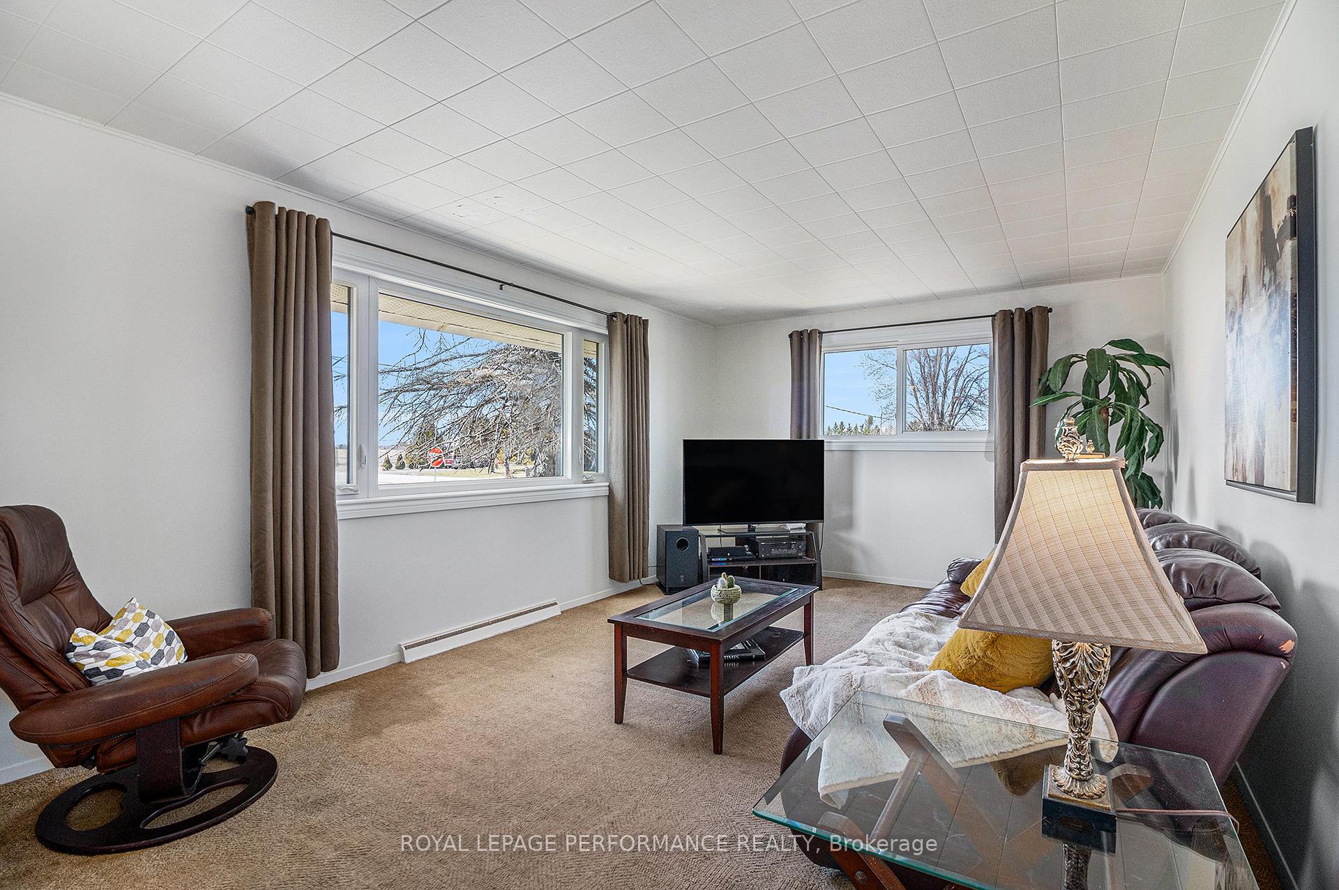 Photo 4 of 3551 Lafleur Road, Ottawa, Sarsfield/Bearbrook — HOMEH