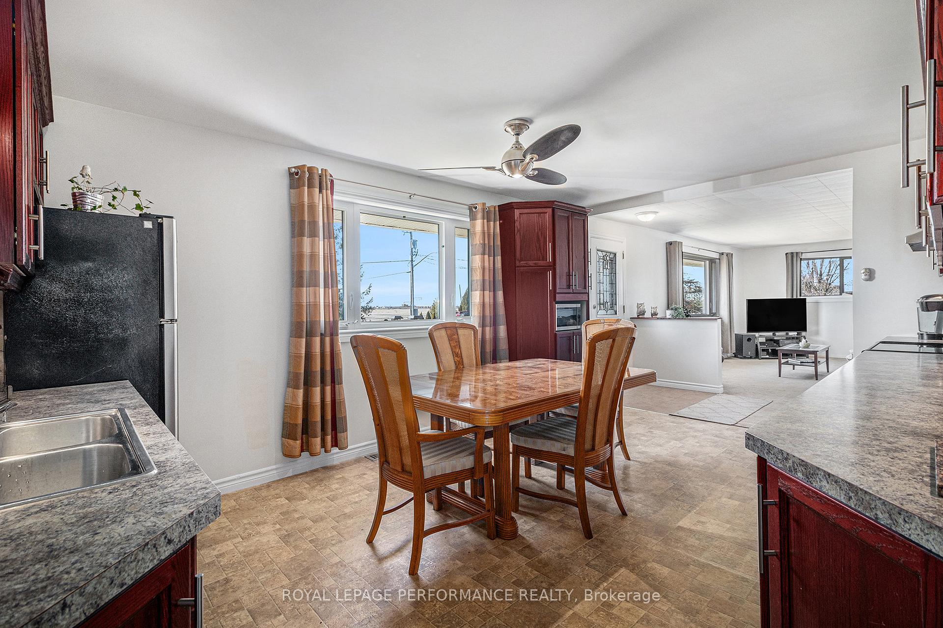 Photo 12 of 3551 Lafleur Road, Ottawa, Sarsfield/Bearbrook — HOMEH