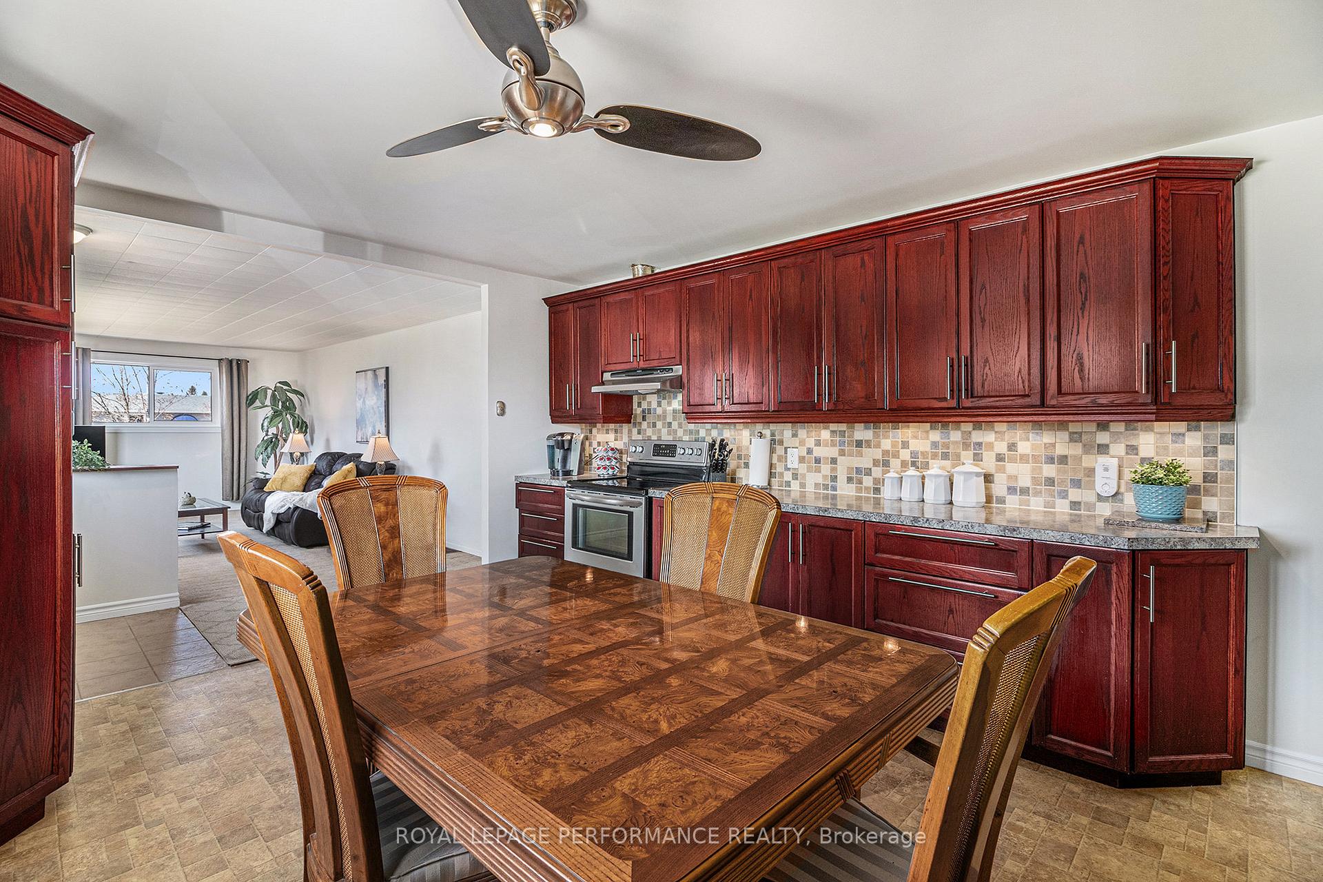 Photo 13 of 3551 Lafleur Road, Ottawa, Sarsfield/Bearbrook — HOMEH