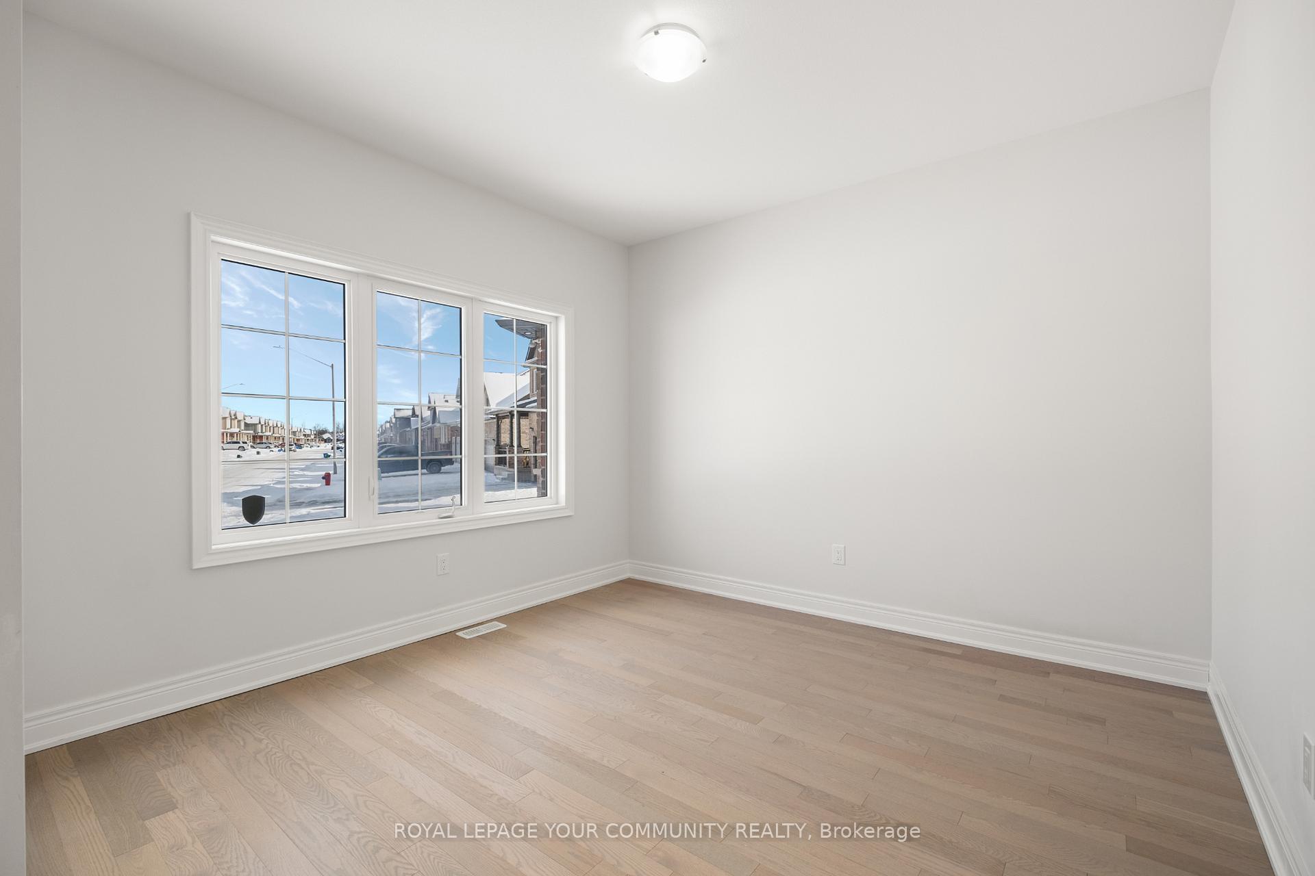 Photo 3 of 9429 Tallgrass Avenue, Niagara Falls, Lyons Creek — HOMEH