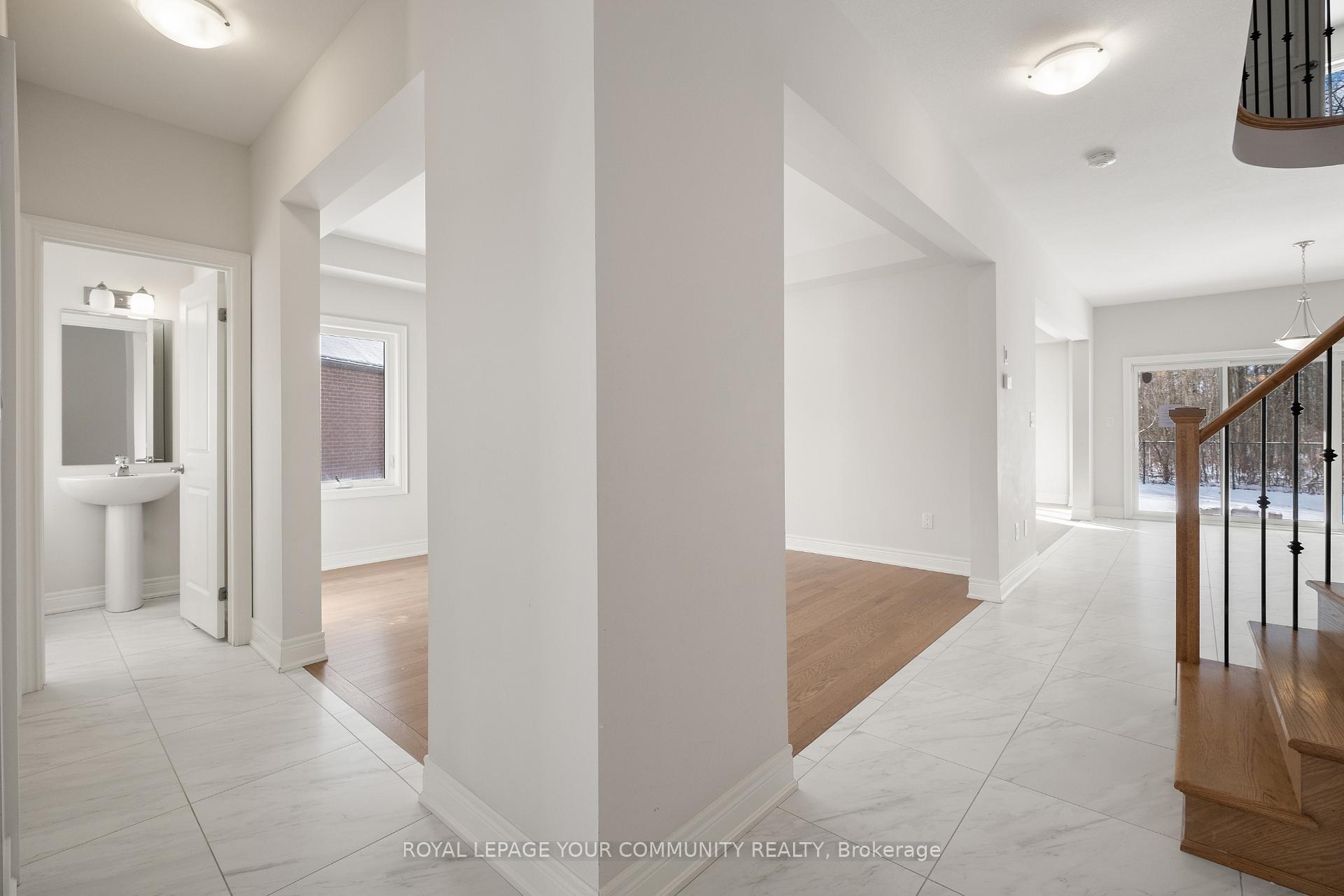 Photo 4 of 9429 Tallgrass Avenue, Niagara Falls, Lyons Creek — HOMEH