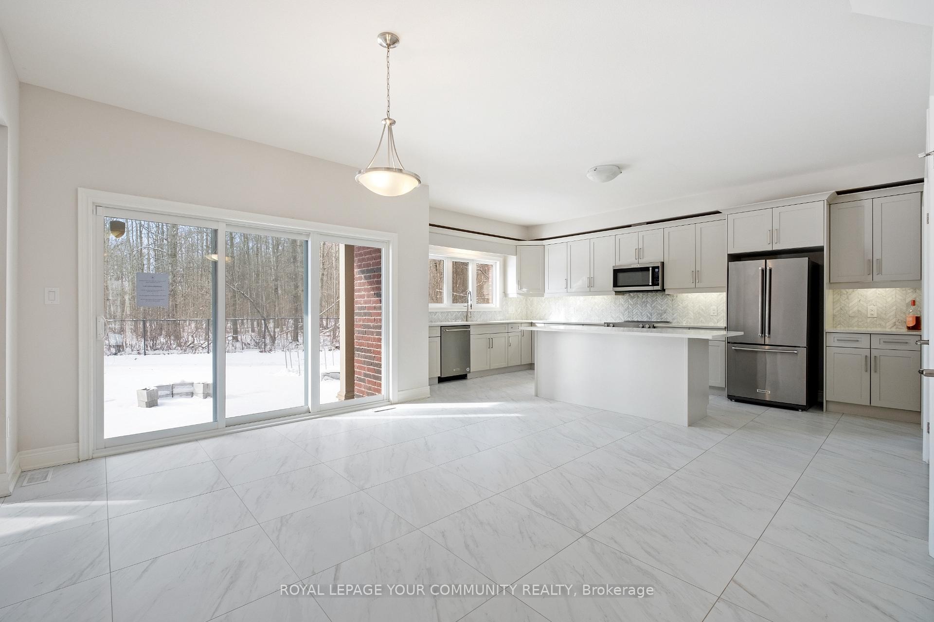 Photo 12 of 9429 Tallgrass Avenue, Niagara Falls, Lyons Creek — HOMEH