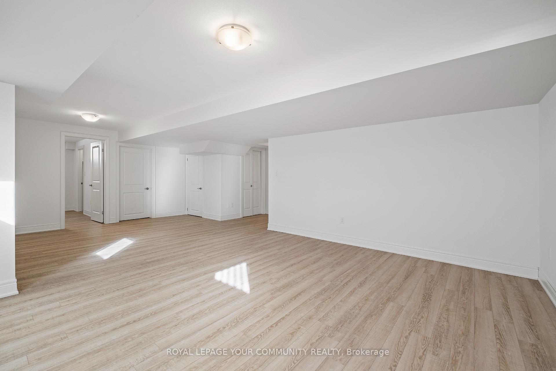 Photo 33 of 9429 Tallgrass Avenue, Niagara Falls, Lyons Creek — HOMEH
