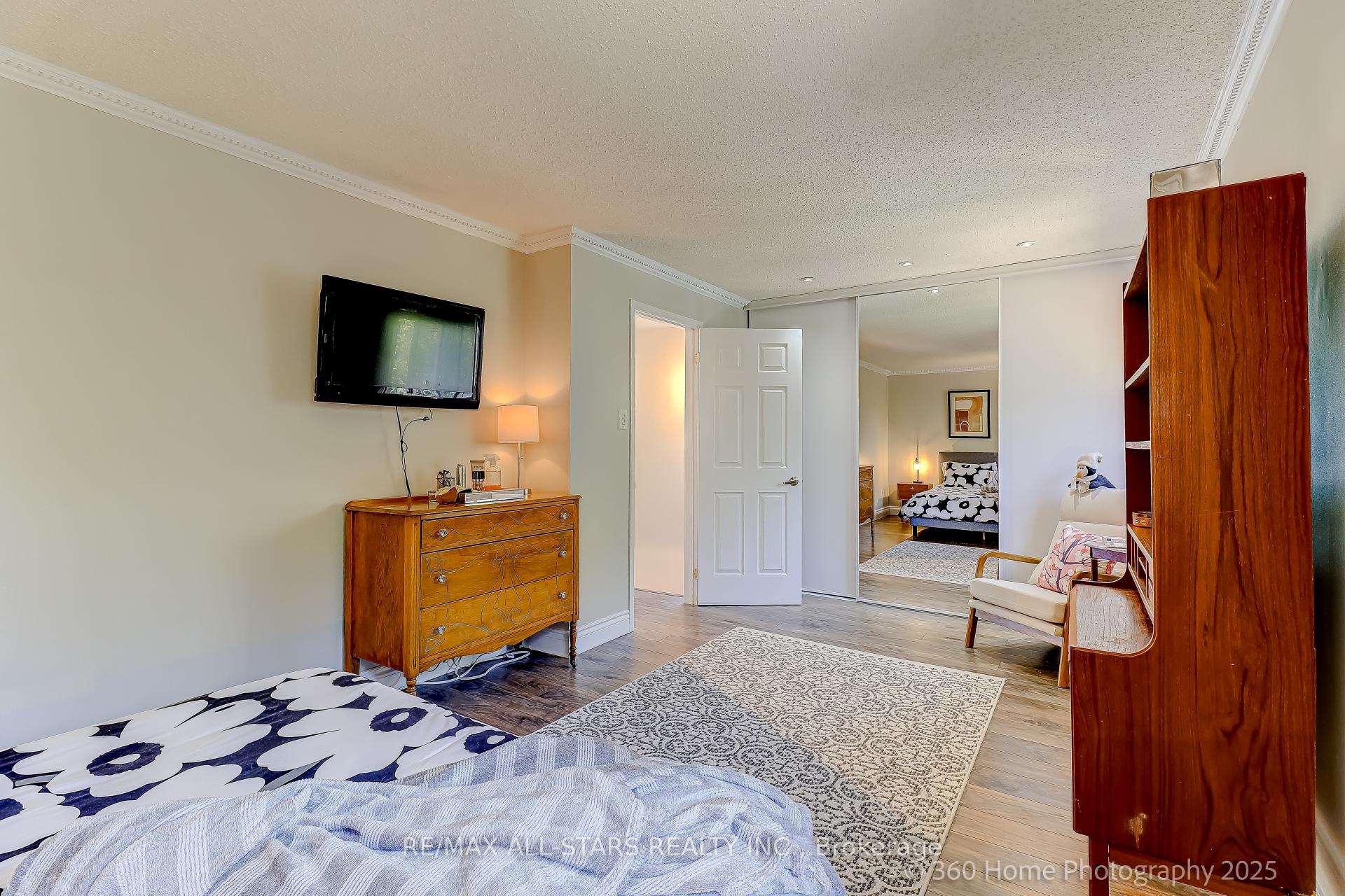 Photo 13 of 689 Foxwood Trail, Pickering, Amberlea — HOMEH