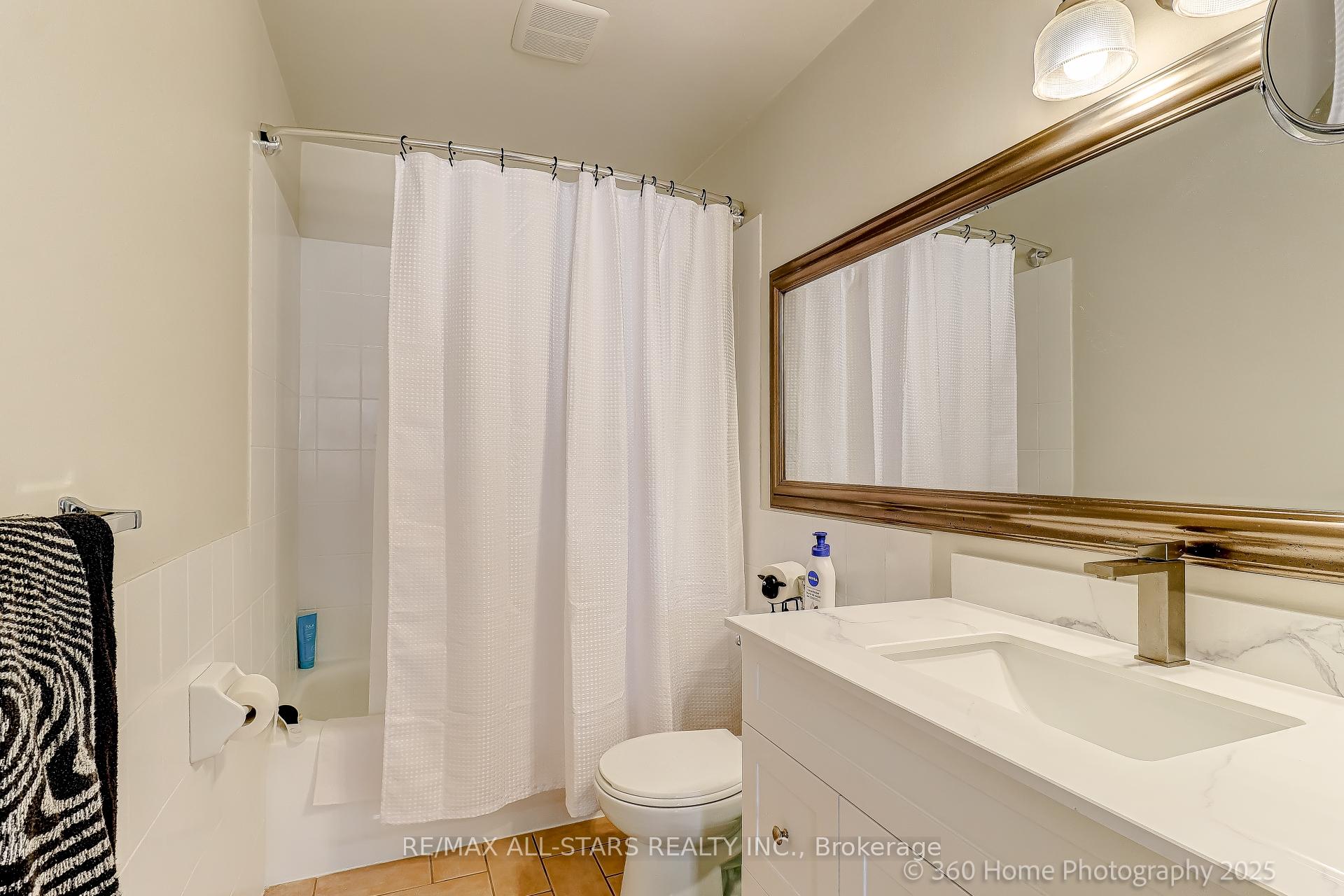 Photo 25 of 689 Foxwood Trail, Pickering, Amberlea — HOMEH