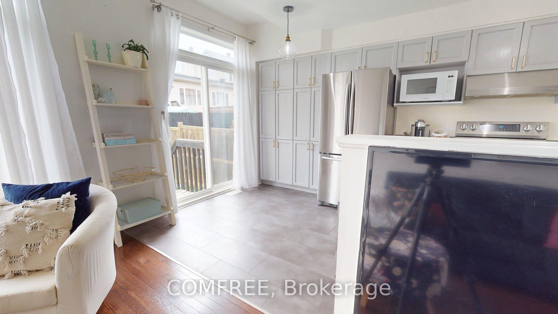 Photo 4 of 200 Cityview Crescent, Ottawa, Springridge/East Village — HOMEH