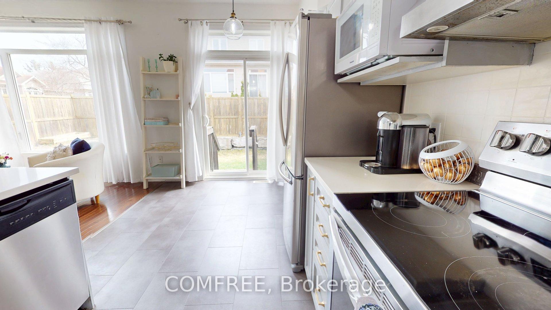 Photo 8 of 200 Cityview Crescent, Ottawa, Springridge/East Village — HOMEH