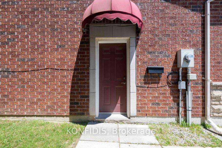 Photo 2 of Unit (Bsmt), 836 Coldstream Drive, Oshawa, Taunton — HOMEH