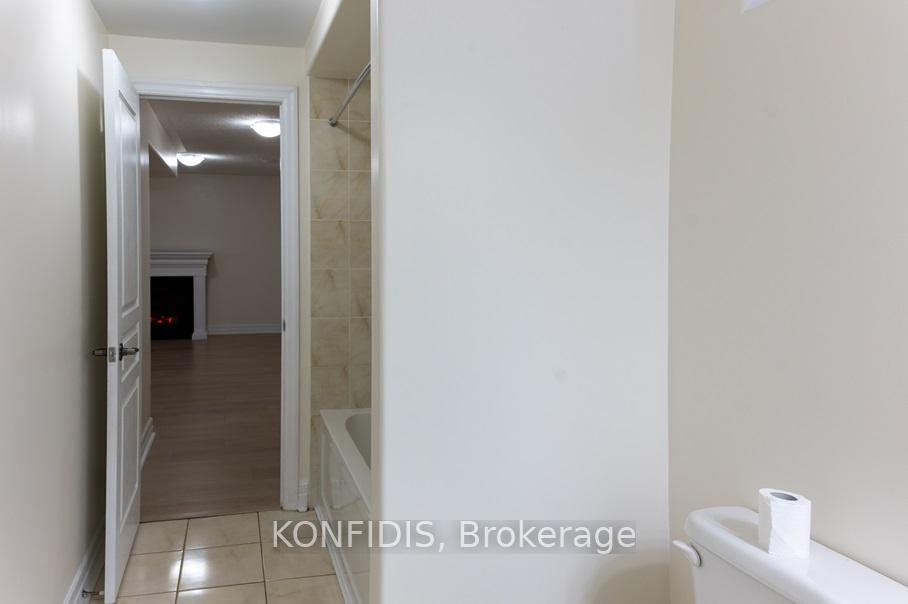 Photo 16 of Unit (Bsmt), 836 Coldstream Drive, Oshawa, Taunton — HOMEH