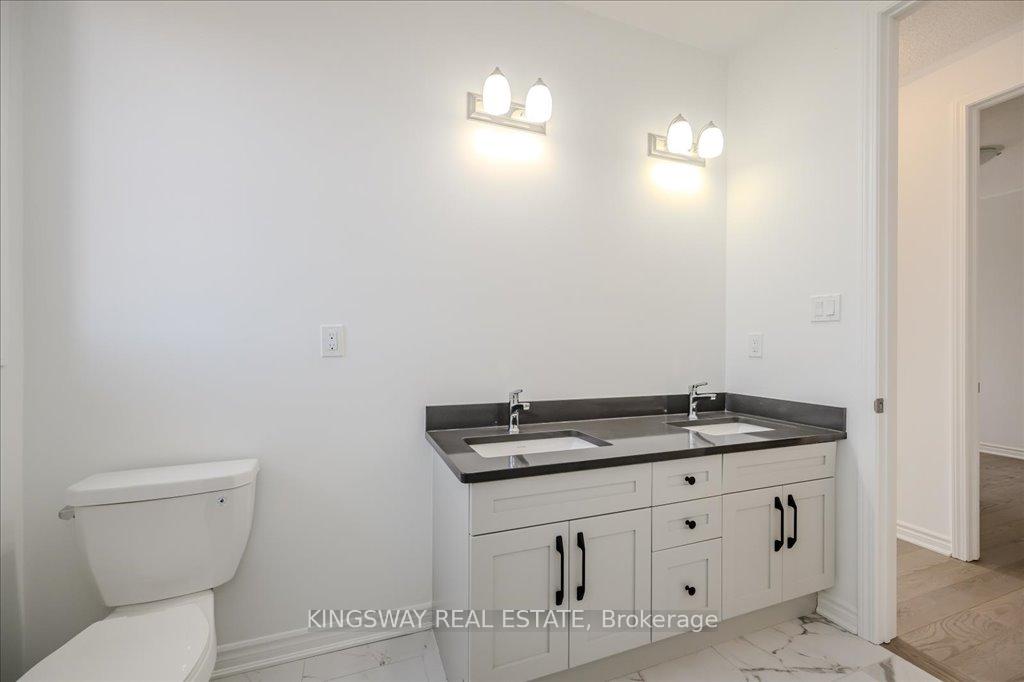 Photo 11 of 1377 Lily Crescent, Milton, Walker — HOMEH