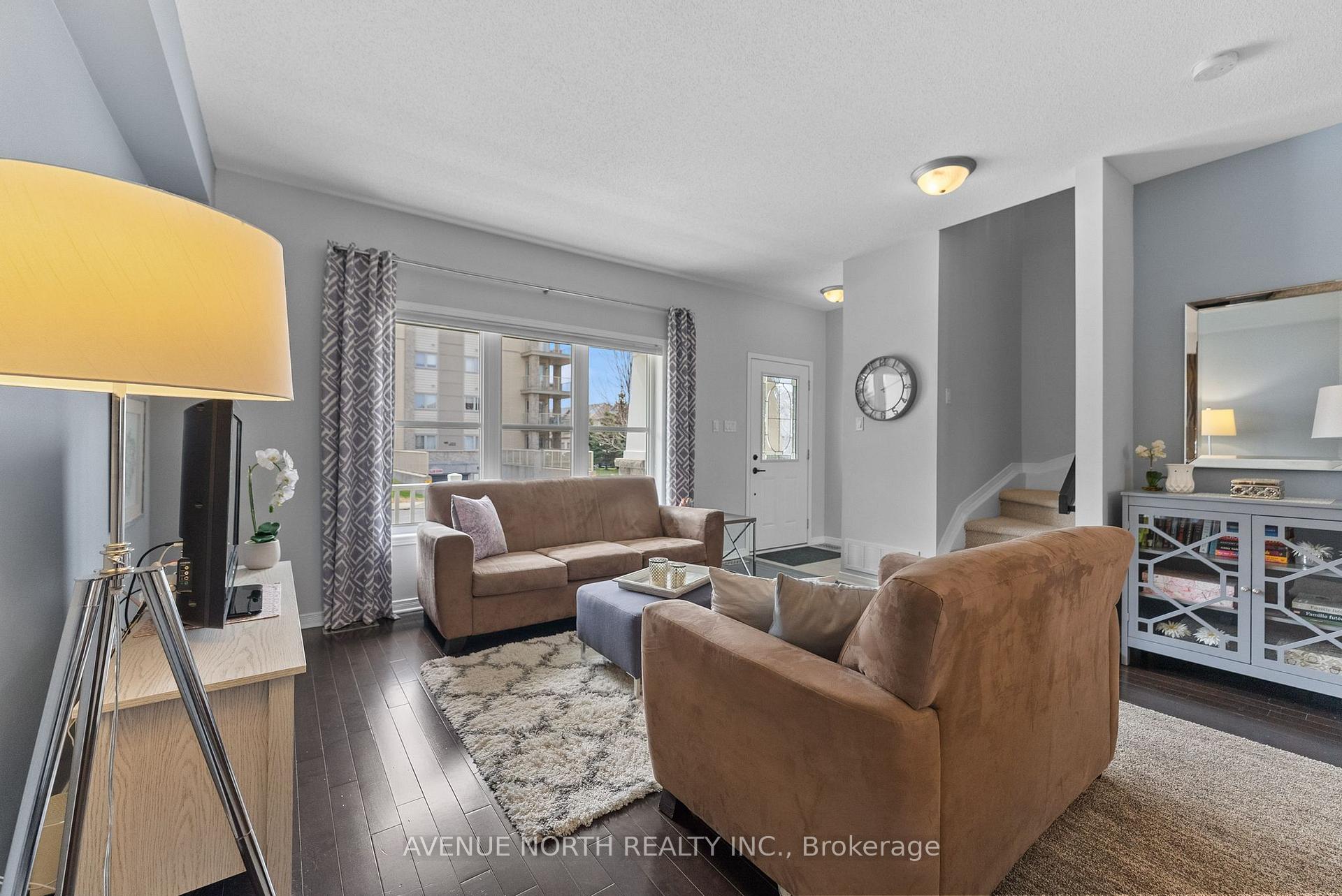 Photo 5 of 138 Potts Private, Ottawa, Notting Hill/Summerside — HOMEH