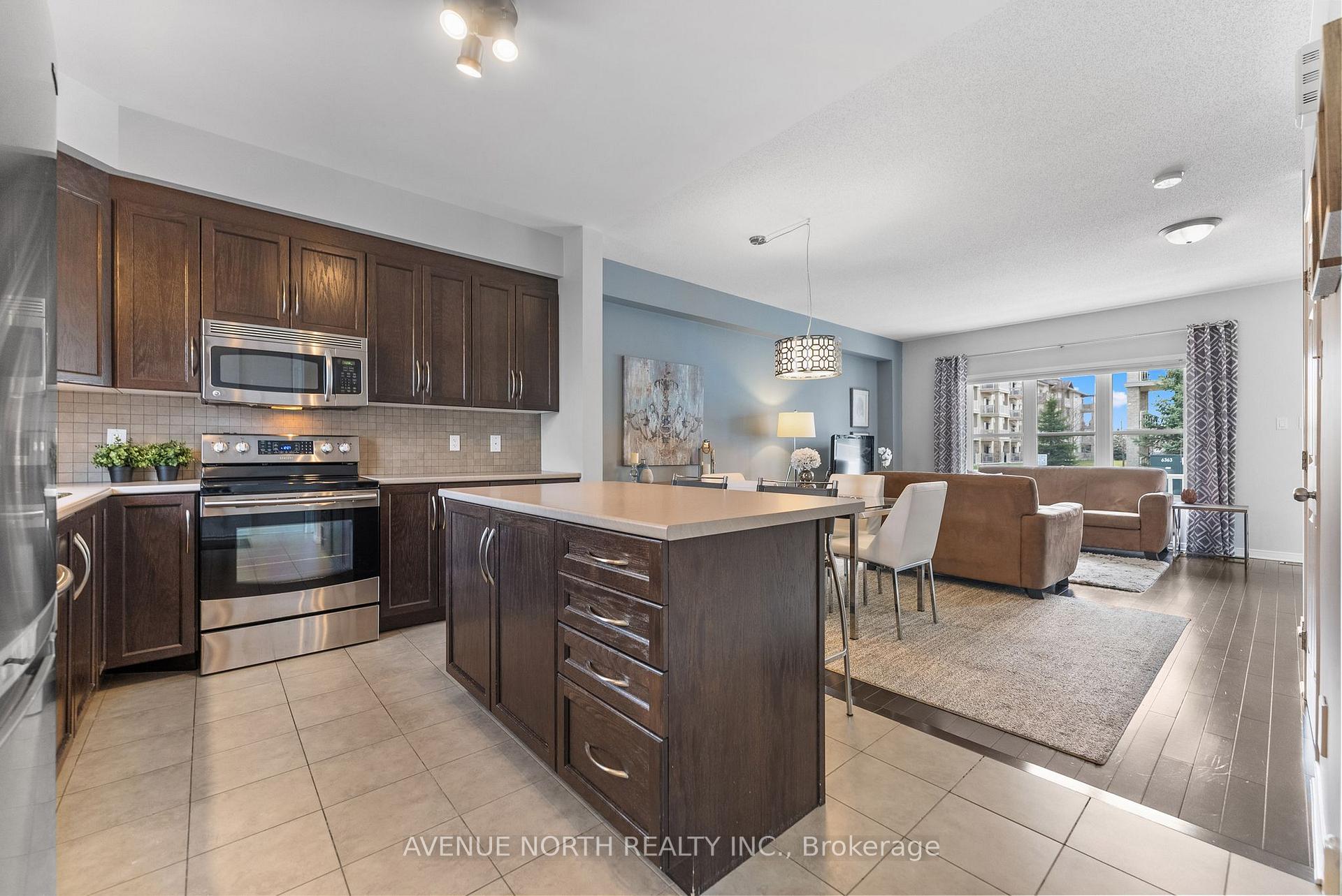 Photo 12 of 138 Potts Private, Ottawa, Notting Hill/Summerside — HOMEH
