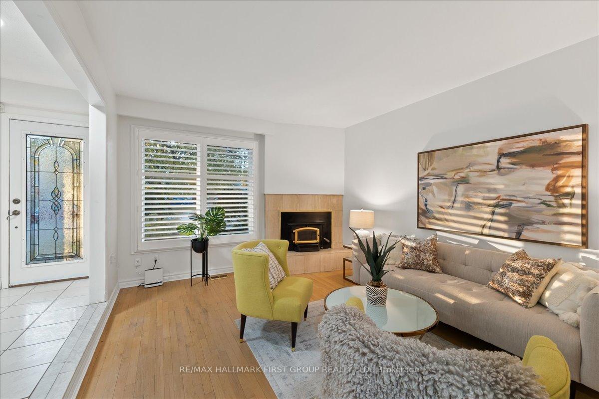 Photo 4 of 1238 Charlotte Circle, Pickering, Liverpool — HOMEH