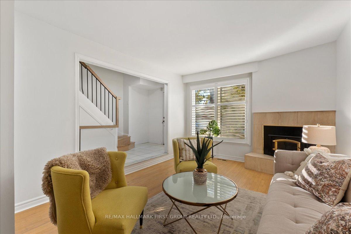 Photo 5 of 1238 Charlotte Circle, Pickering, Liverpool — HOMEH