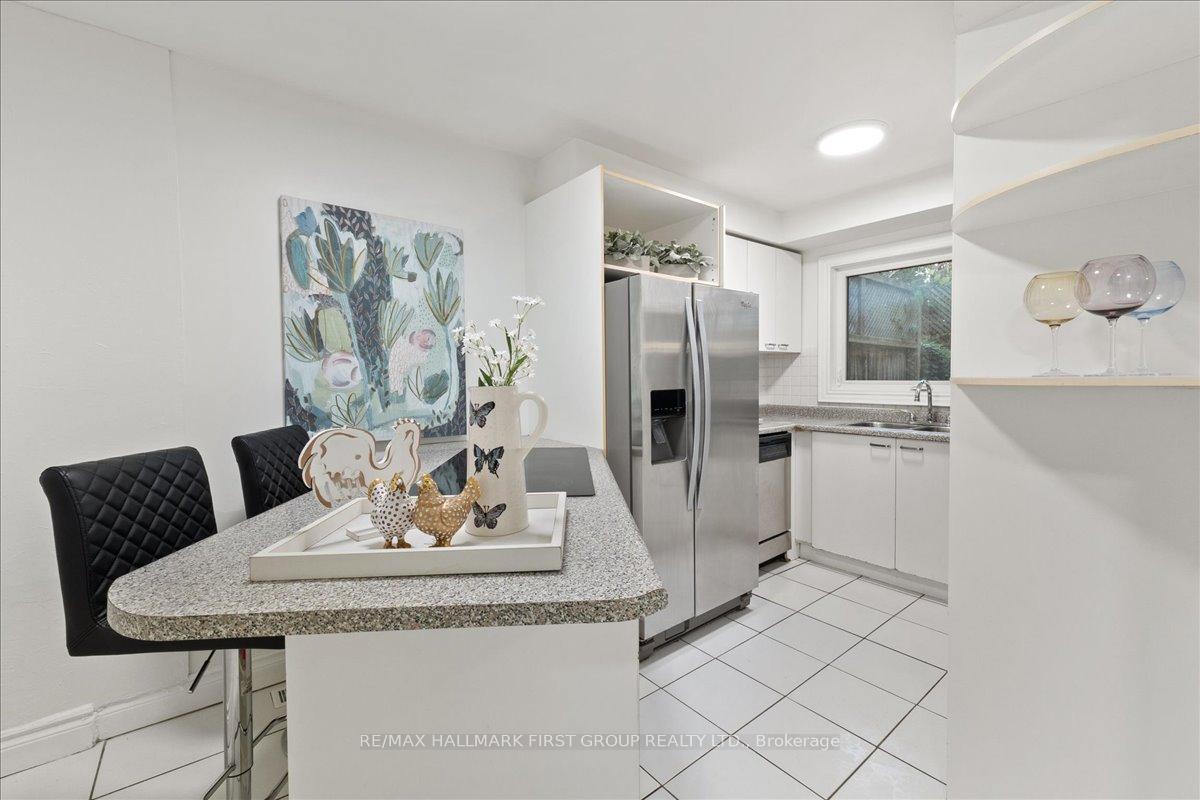 Photo 7 of 1238 Charlotte Circle, Pickering, Liverpool — HOMEH