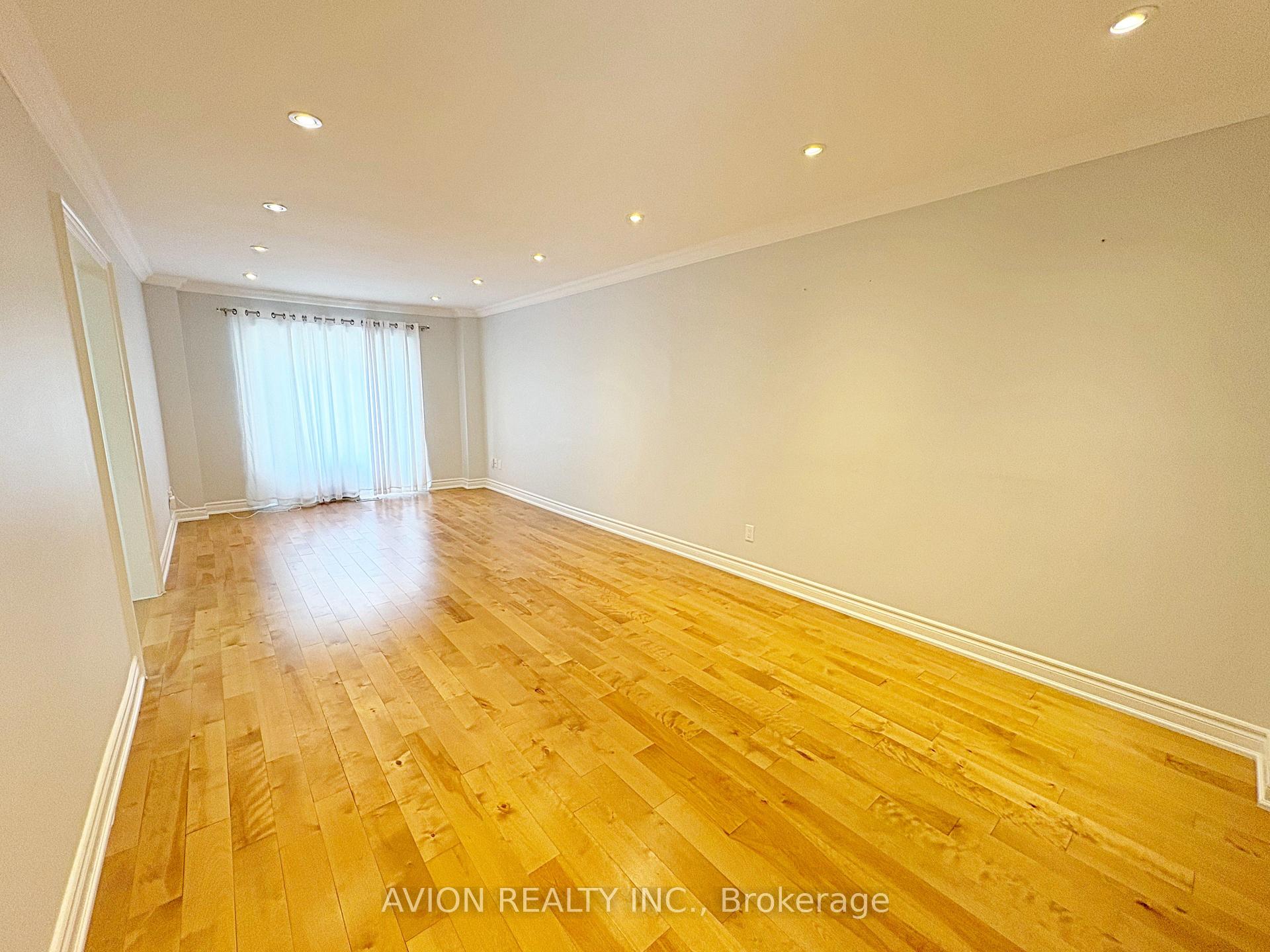 Photo 5 of 2396 Annan Woods Drive, Pickering, Brock Ridge — HOMEH
