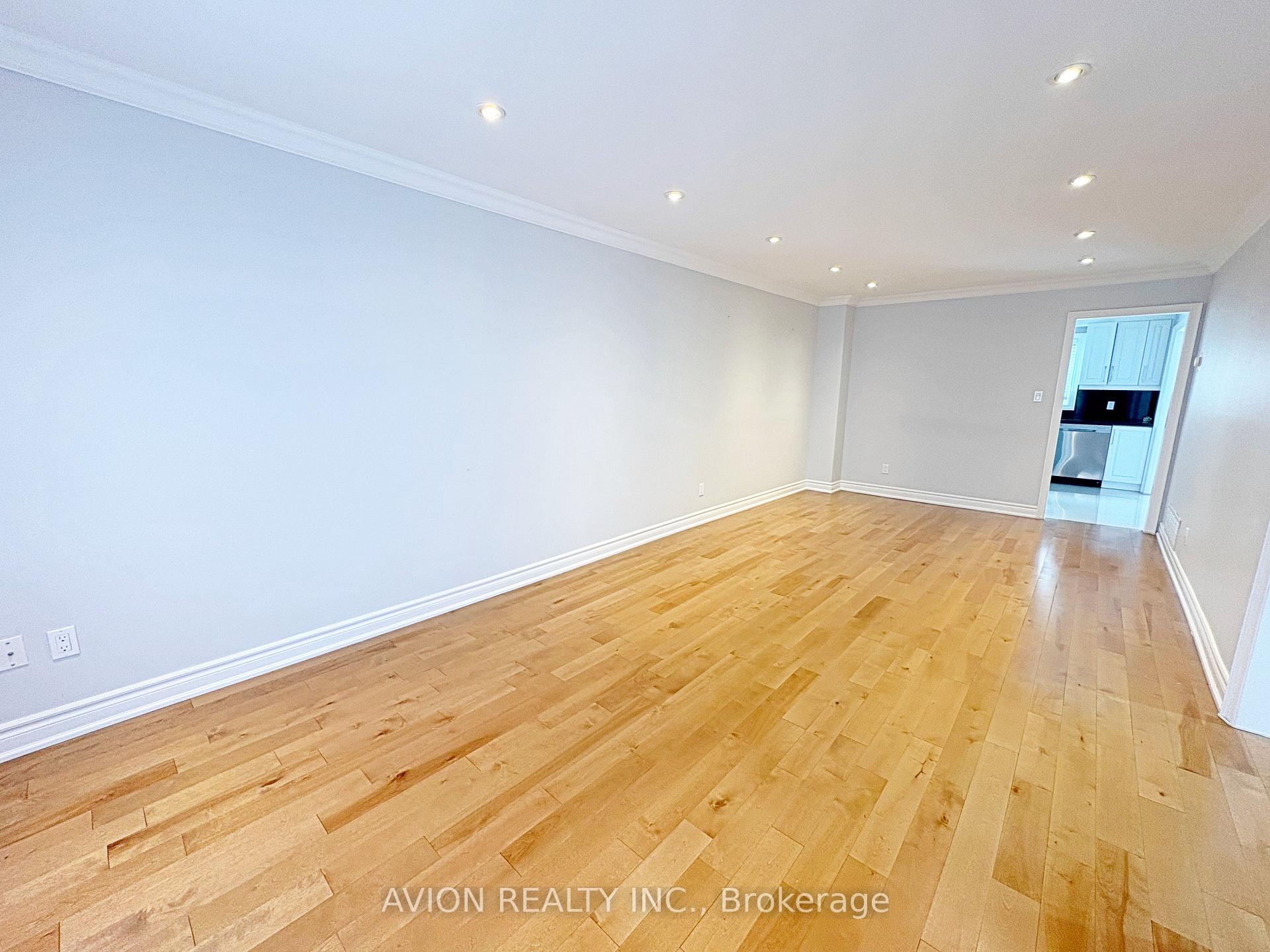 Photo 8 of 2396 Annan Woods Drive, Pickering, Brock Ridge — HOMEH