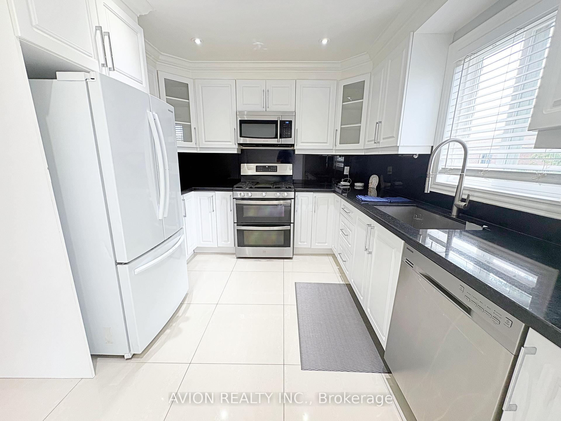 Photo 10 of 2396 Annan Woods Drive, Pickering, Brock Ridge — HOMEH