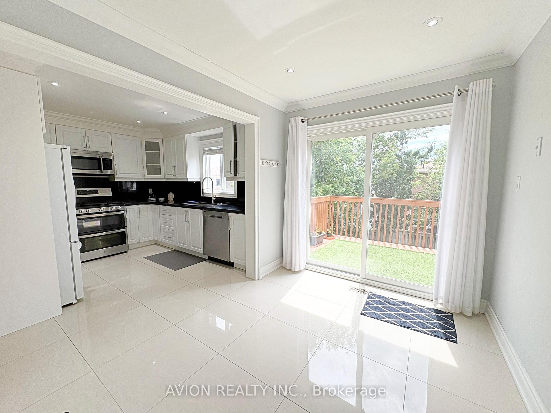 Photo 12 of 2396 Annan Woods Drive, Pickering, Brock Ridge — HOMEH