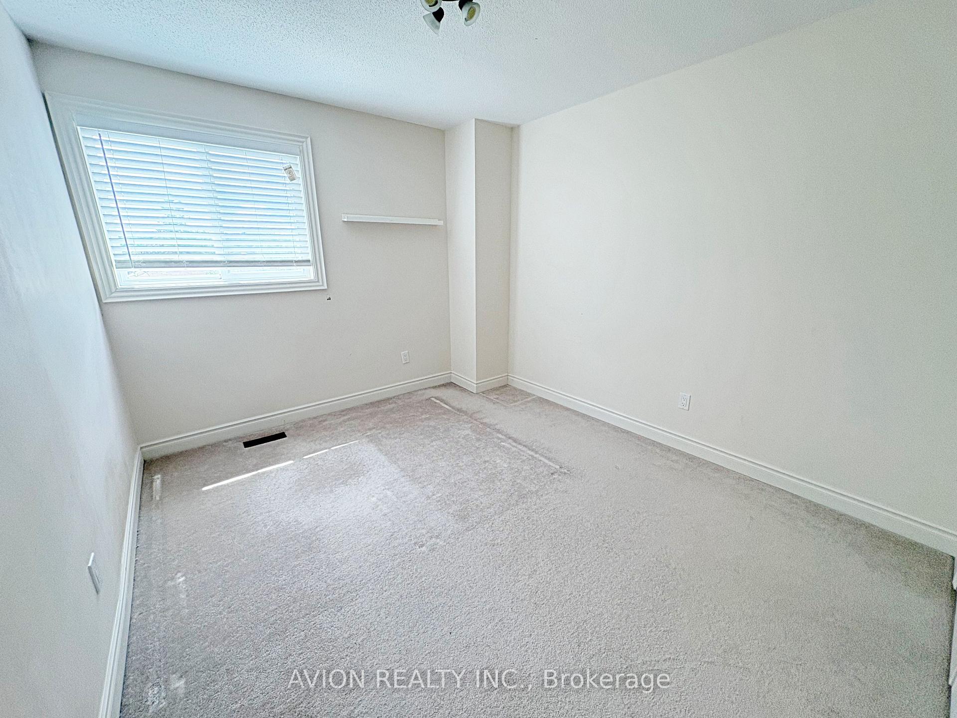Photo 23 of 2396 Annan Woods Drive, Pickering, Brock Ridge — HOMEH