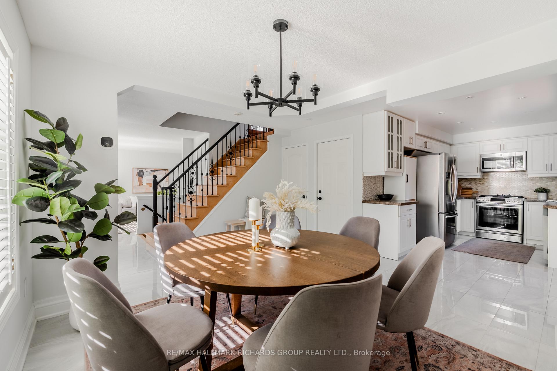 Photo 9 of 1531 Arcadia Square, Pickering, Amberlea — HOMEH