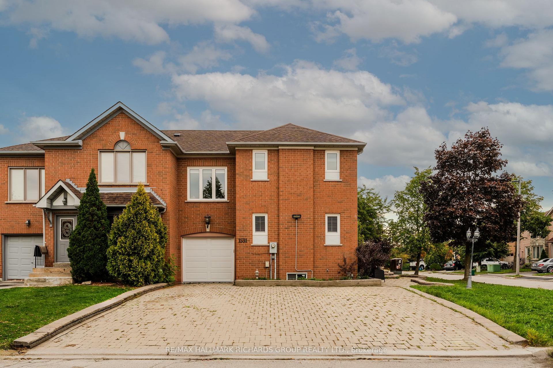 Photo 33 of 1531 Arcadia Square, Pickering, Amberlea — HOMEH