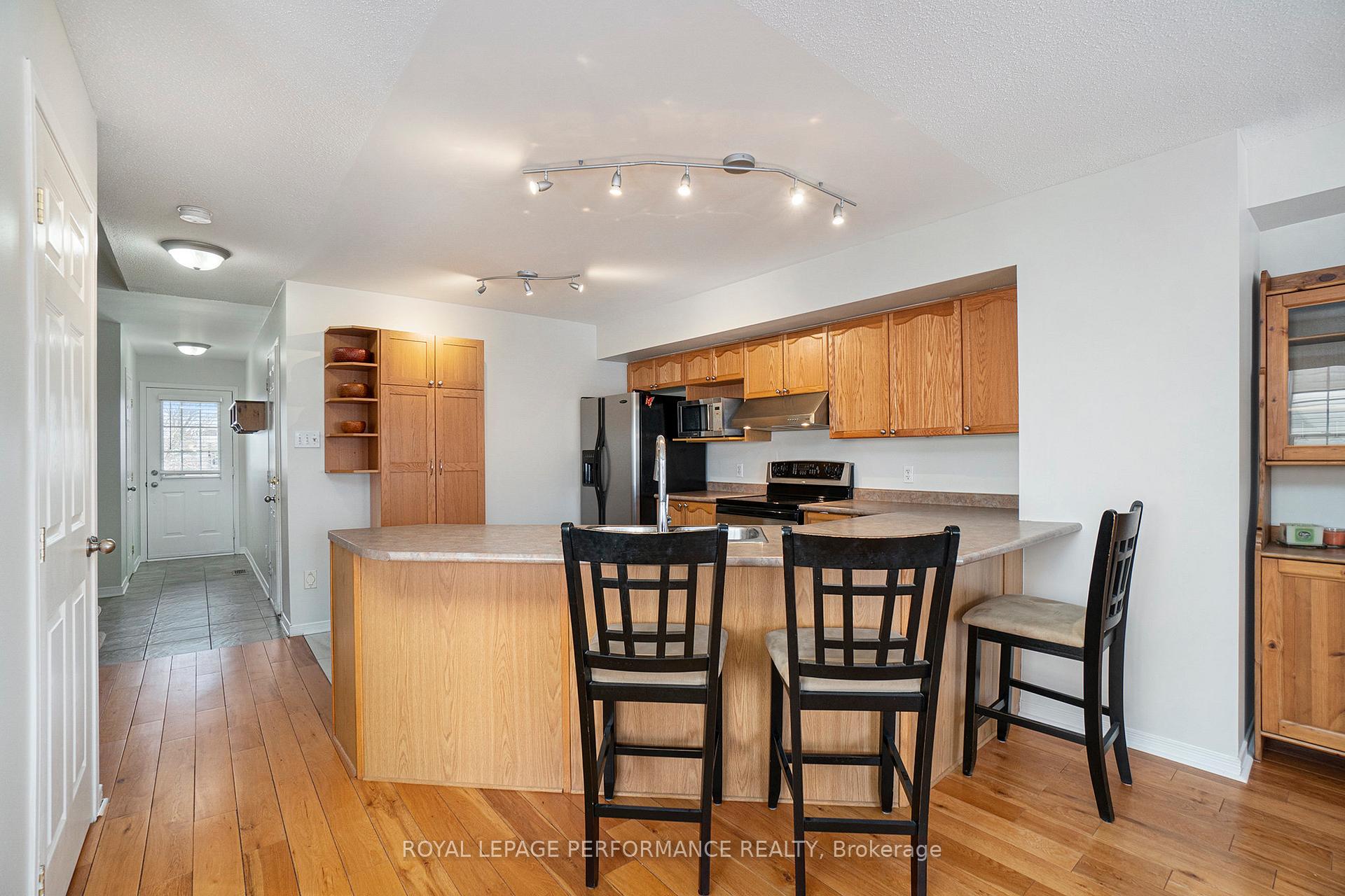 Photo 7 of 161 Topham Terrace, Ottawa, Fallingbrook/Gardenway South — HOMEH