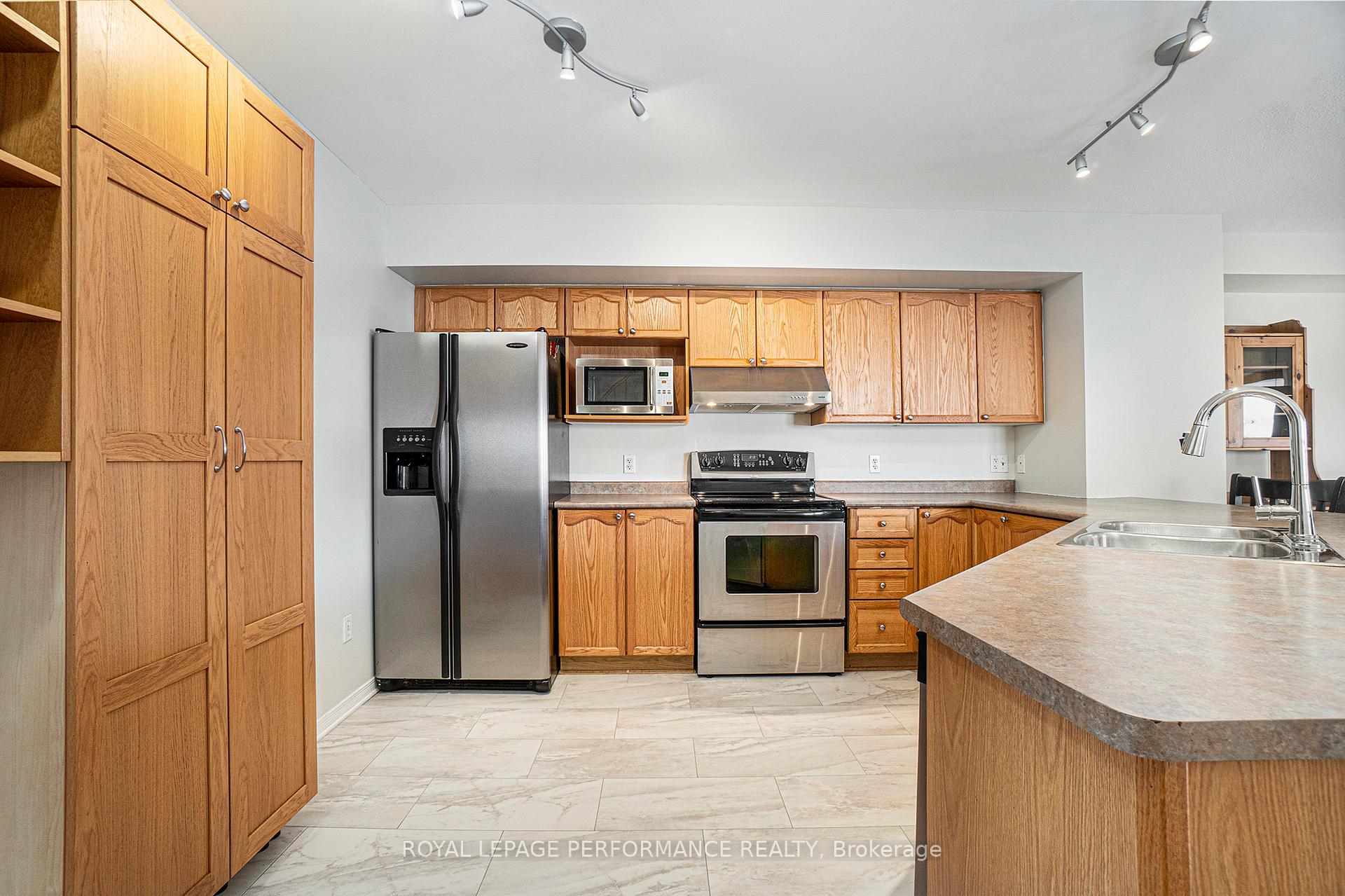 Photo 13 of 161 Topham Terrace, Ottawa, Fallingbrook/Gardenway South — HOMEH