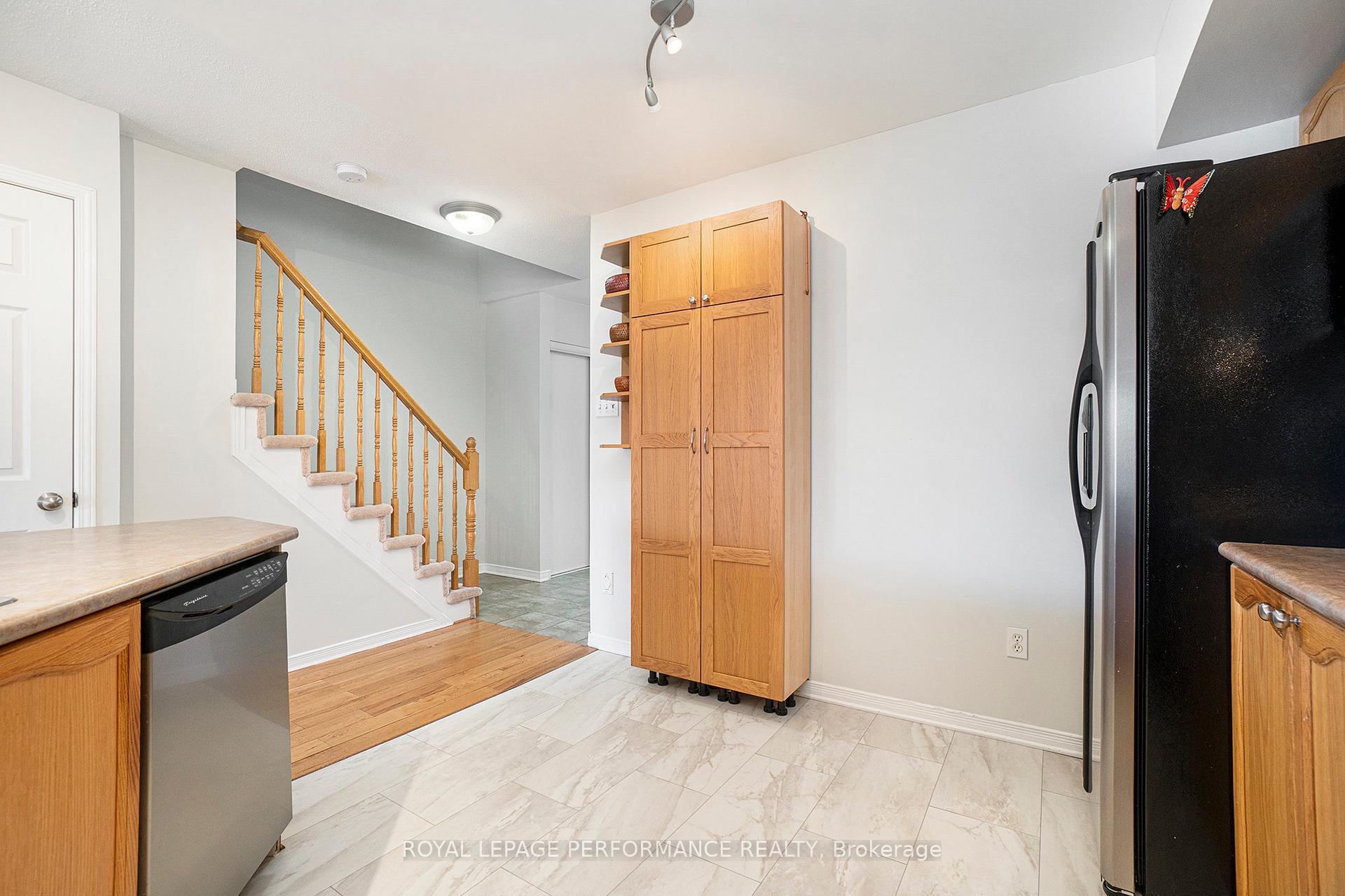 Photo 14 of 161 Topham Terrace, Ottawa, Fallingbrook/Gardenway South — HOMEH