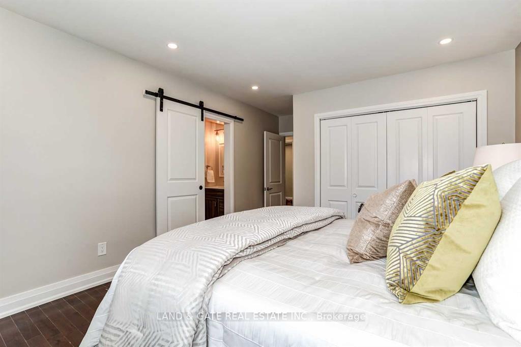 Photo 8 of Unit UPPER, 860 Carnation Court, Oshawa, Donevan — HOMEH