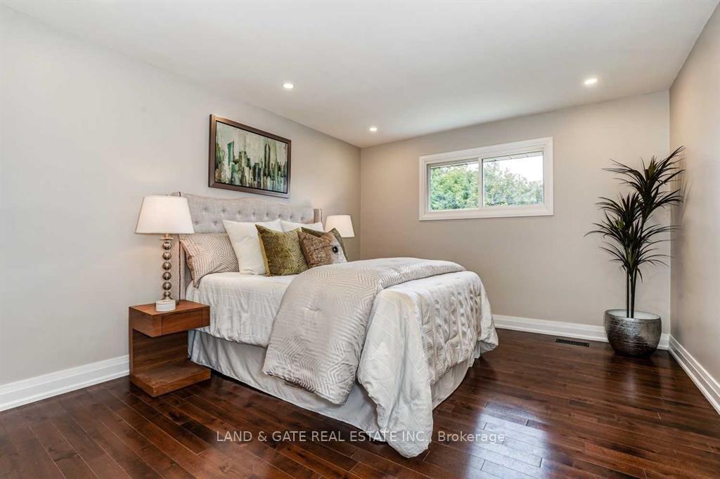 Photo 11 of Unit UPPER, 860 Carnation Court, Oshawa, Donevan — HOMEH
