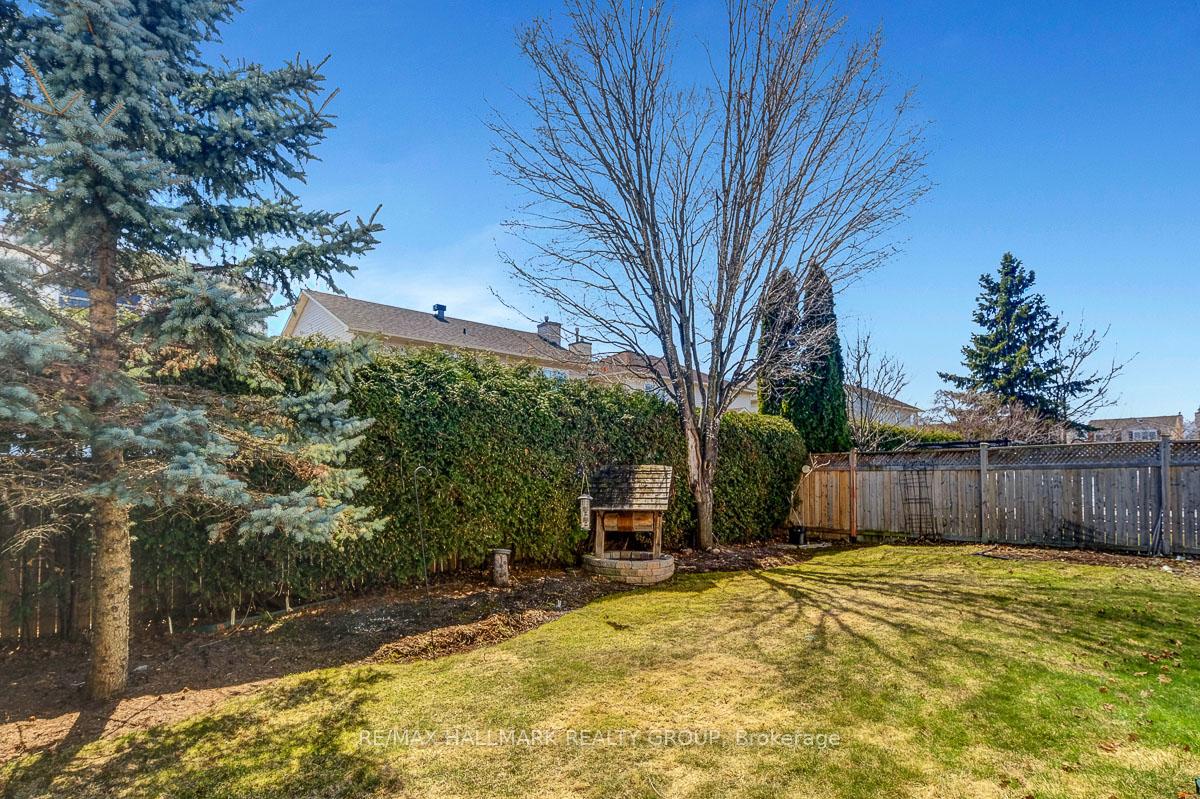 Photo 32 of 2011 Legrand Crescent, Ottawa, Queenswood Heights South — HOMEH
